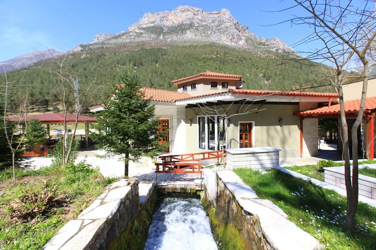 Hotel Gryka E Kelcyres 3*, Kelcyre Αλβανία