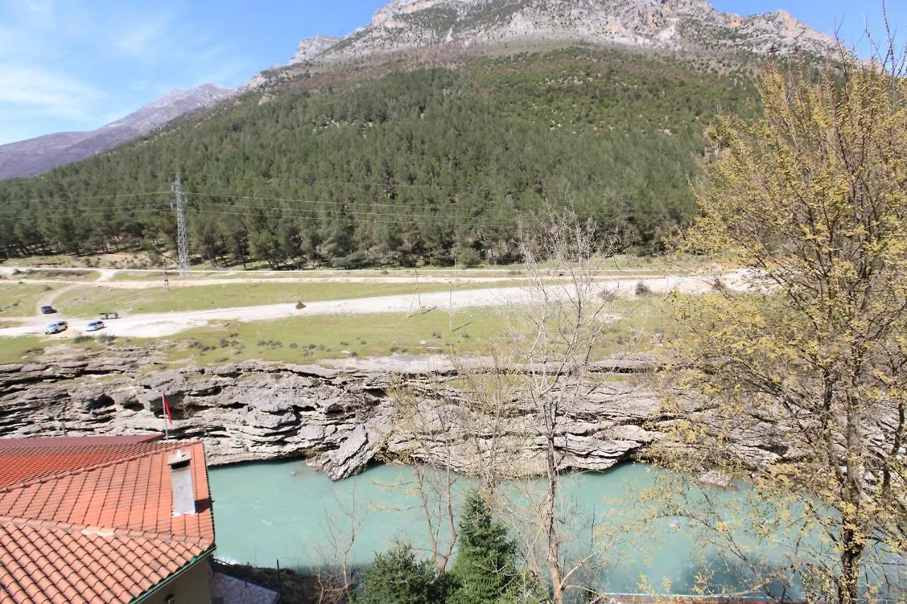 Hotel Gryka E Kelcyres