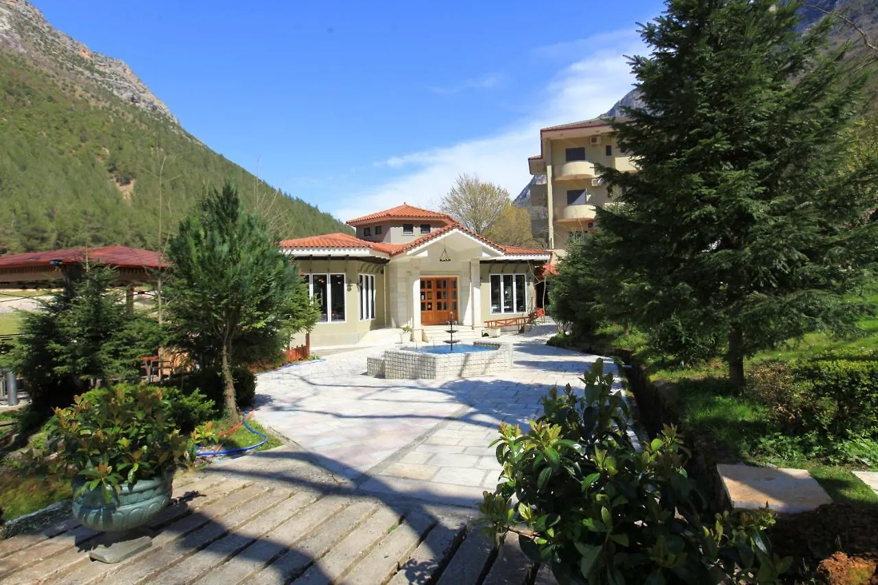Hotel Gryka E Kelcyres ألبانيا