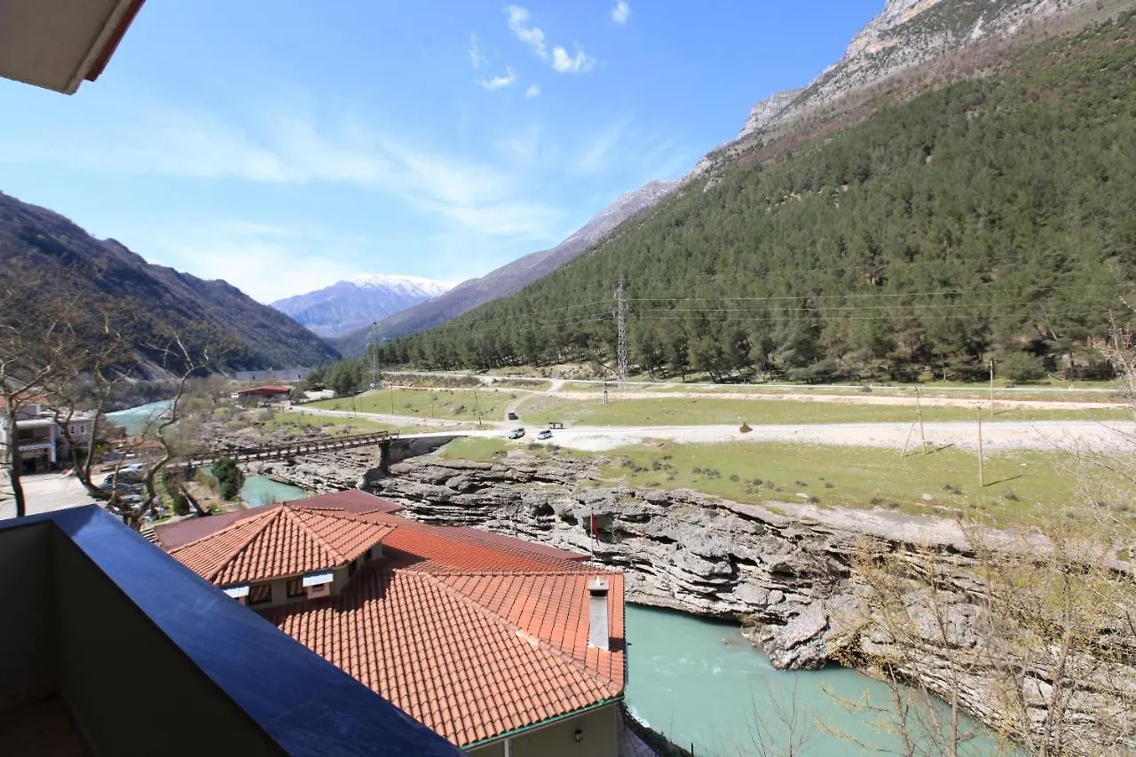 Hotel Gryka E Kelcyres  Kelcyre